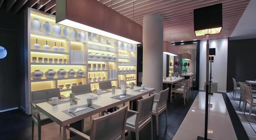 Jinjiang Metropolo Classiq Jing'an Temple 4*